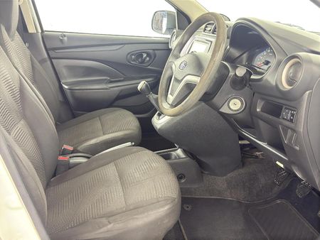 2019-Datsun-Go-12-Mid_10