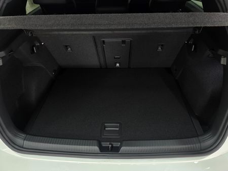 2026-Volkswagen-Golf-8-GTI-20-TSI-DSG_7