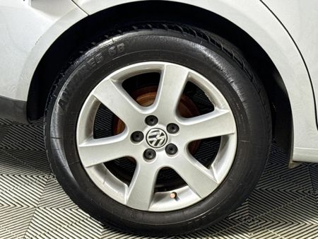 2012-Volkswagen-Polo-Vivo-14-Blueline_19