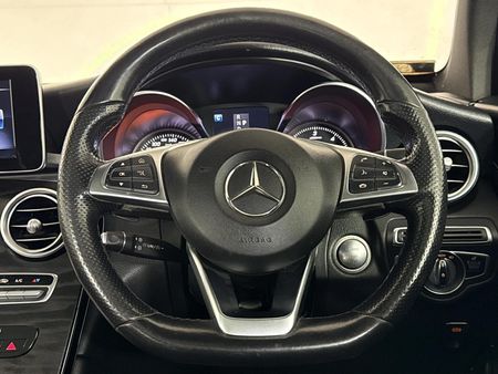 2018-Mercedes-Benz-GLC-220d_13