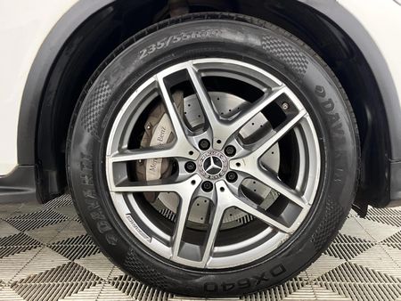 2018-Mercedes-Benz-GLC-220d_18
