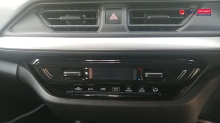 2025-Suzuki-Swift-12-GL-Auto_15