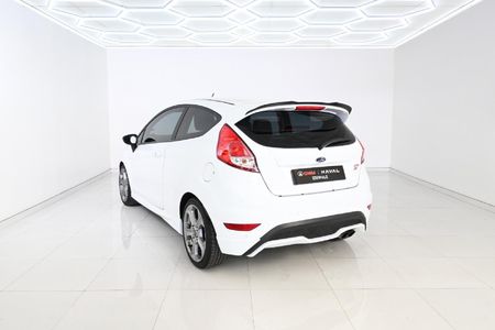 2018-Ford-Fiesta-ST-16-EcoBoost-GDTi_4