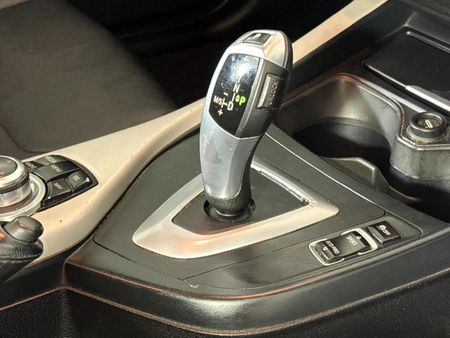 2017-BMW-1-Series-118i-5-dr-Auto_11