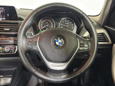2017-BMW-1-Series-118i-5-dr-Auto_12