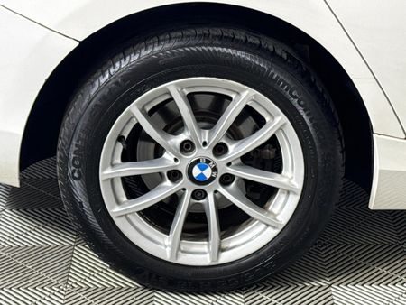 2017-BMW-1-Series-118i-5-dr-Auto_18