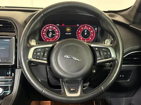 2020-Jaguar-F-Pace-50-V8-SVR_13