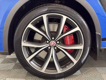 2020-Jaguar-F-Pace-50-V8-SVR_16