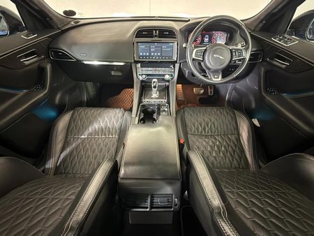 2020-Jaguar-F-Pace-50-V8-SVR_6