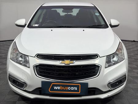 2015-Chevrolet-Cruze-16-LS_1
