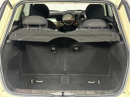 2012-MINI-Hatch-Cooper_9