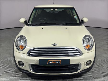 2012-MINI-Hatch-Cooper_1