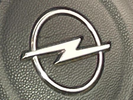 2009-Opel-Corsa-16-Sport-5-dr_12