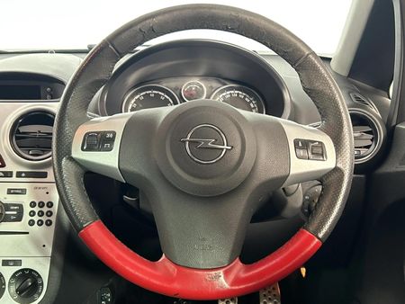 2009-Opel-Corsa-16-Sport-5-dr_13