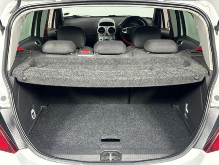 2009-Opel-Corsa-16-Sport-5-dr_15