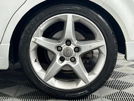 2009-Opel-Corsa-16-Sport-5-dr_18