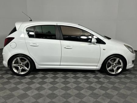 2009-Opel-Corsa-16-Sport-5-dr_3