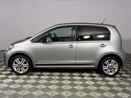 2019-Volkswagen-Up-Beats-10-5-dr_5