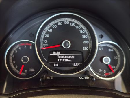 2019-Volkswagen-Up-Beats-10-5-dr_7