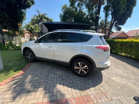 2016-Toyota-RAV4-20-GX-Auto_3