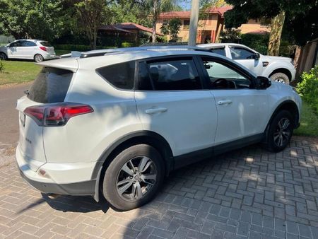 2016-Toyota-RAV4-20-GX-Auto_5