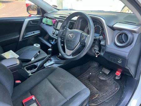 2016-Toyota-RAV4-20-GX-Auto_6
