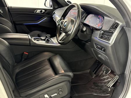 2020-BMW-X5-xDrive30d-M-Sport_10