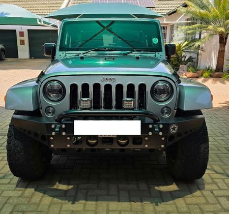 2014-Jeep-Wrangler-36-V6-Sahara-2-dr-Auto_1