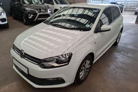 2024-Volkswagen-Polo-Vivo-14-Comfortline-5-dr_1
