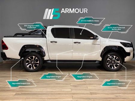 2026-Toyota-Hilux-28-GD-6-Raised-Body-Legend-4x4-Auto-Double-Cab_4