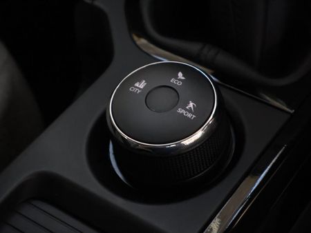 2025-TATA-Curvv-12T-Pure_18