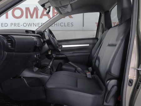 2026-Toyota-Hilux-24-GD-Single-Cab_17