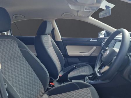 2024-Volkswagen-Polo-16-Classic-Auto_9