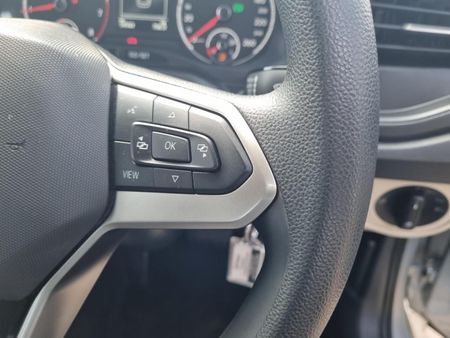 2024-Volkswagen-Polo-16-Classic-Auto_16