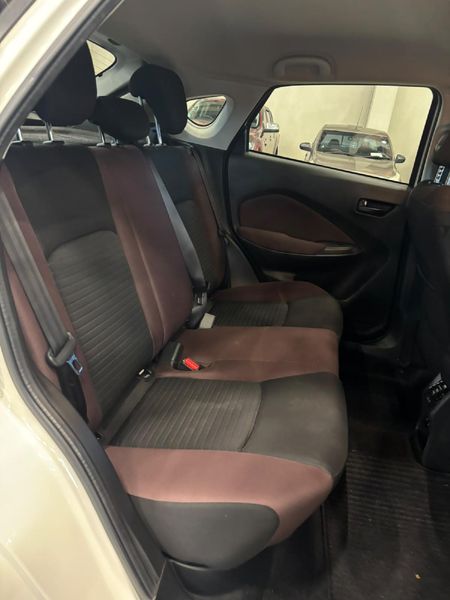 2024-Suzuki-Fronx-15-GL_11