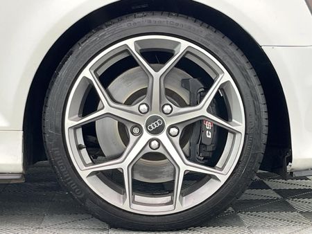2010-Audi-S3-quattro-Auto_14