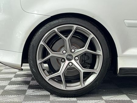 2010-Audi-S3-quattro-Auto_15