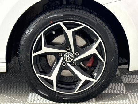 2016-Volkswagen-Polo-GP-14-TDI-Trendline_14