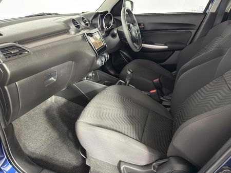 2022-Suzuki-Swift-12-GLX_9