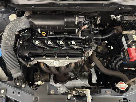 2022-Suzuki-Swift-12-GLX_13
