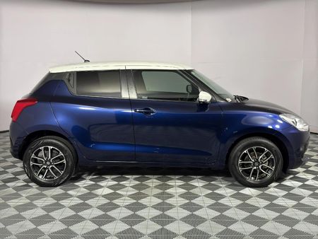 2022-Suzuki-Swift-12-GLX_3