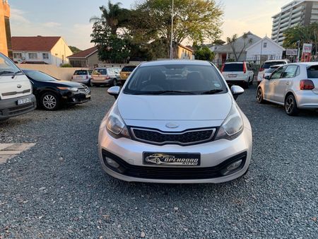 2012-Kia-Rio-12_1