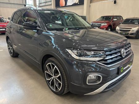 2020-Volkswagen-T-Cross-10-TSI-Highline-Auto_0