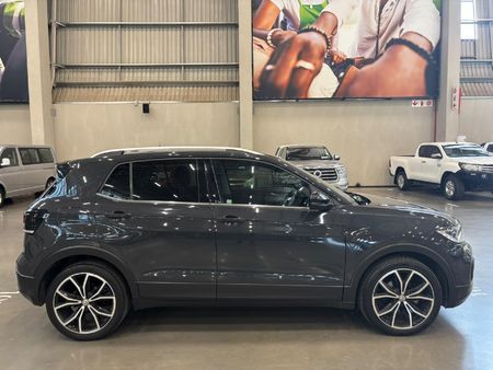 2020-Volkswagen-T-Cross-10-TSI-Highline-Auto_7