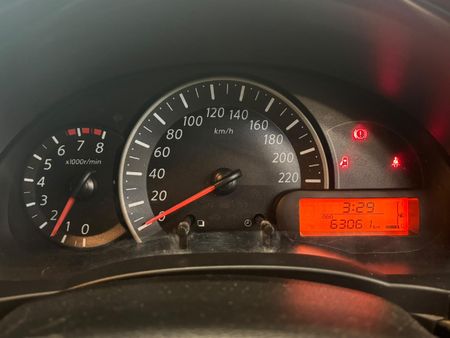2019-Nissan-Micra-12-Active-Visia_10