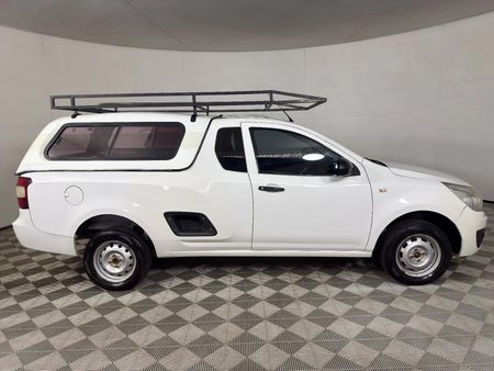 2015-Chevrolet-Utility-14-AC_3