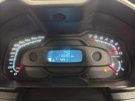 2015-Chevrolet-Utility-14-AC_6