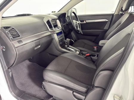 2013-Chevrolet-Captiva-24-LT-Auto_9