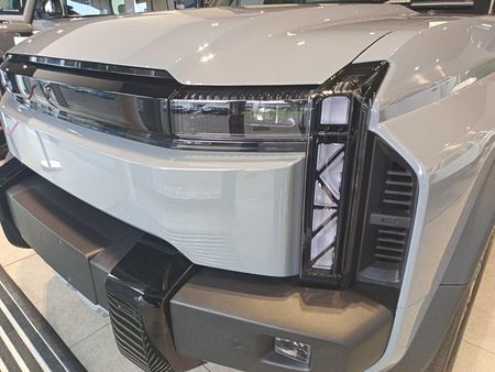 2026-iCAUR-O3T-Electric-AWD_17