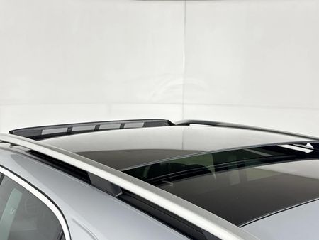 2020-Mercedes-Benz-GLE-300d-4Matic_13